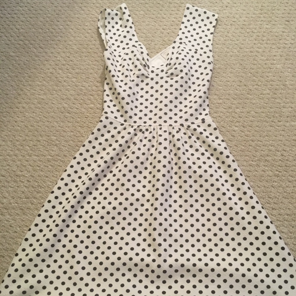 Anthropologie 9-hi5 stcl polka cross dress
